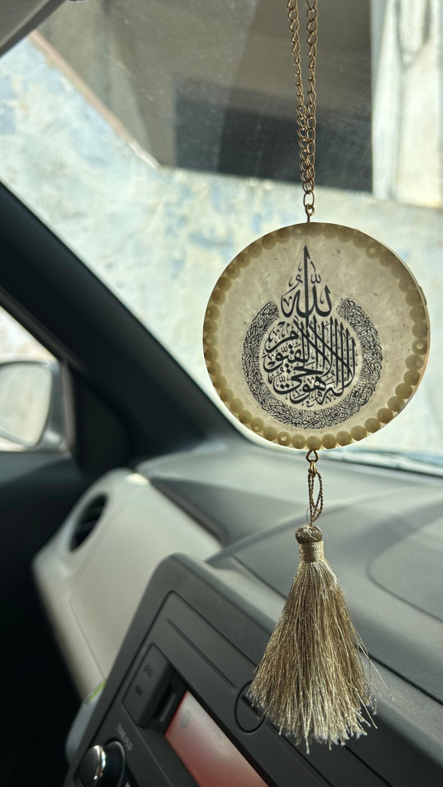 Handmade Beautiful Ayatul kursi Resin Car hanging