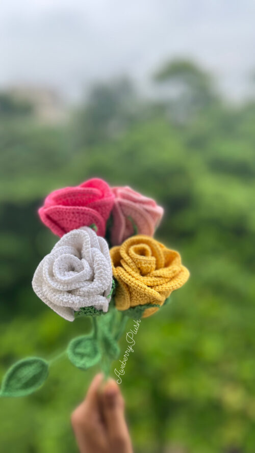 Crochet Rose buds