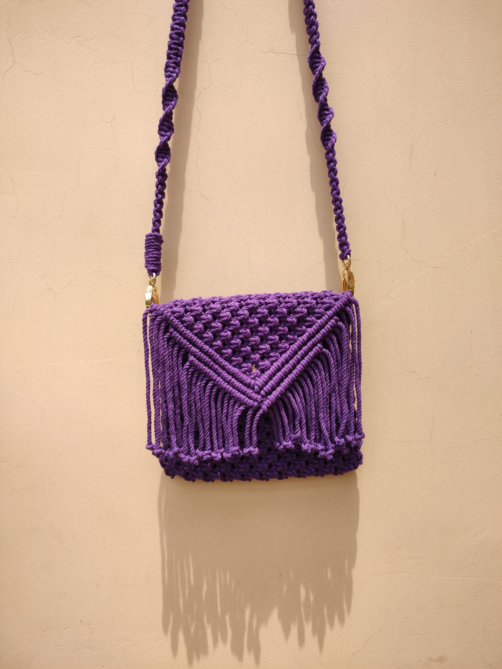 Modern Non Woven Macrame Ladies Purse at Rs 350 in Khandwa | ID: 21854258333
