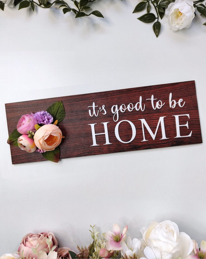 Floral House Decor. Minimal aesthetic floral house nameplate