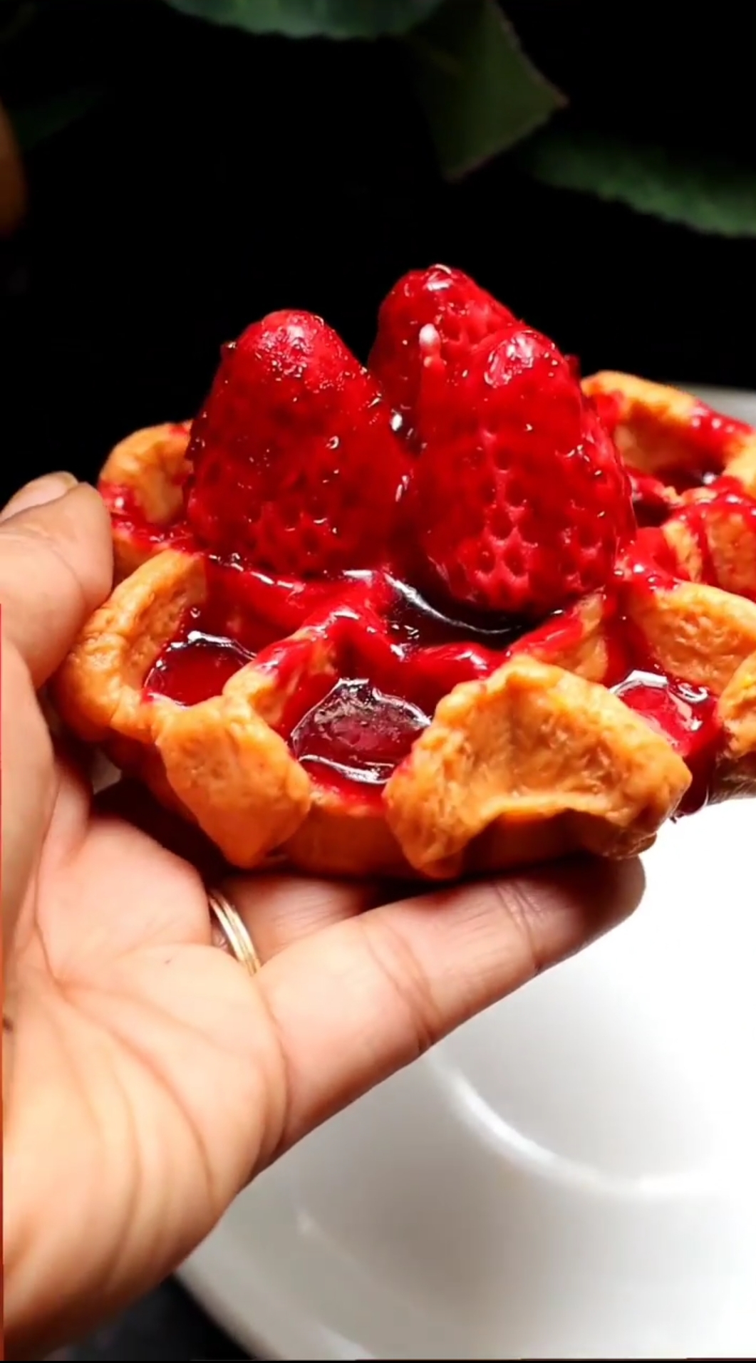 Scented Waffle Strawberry Candle