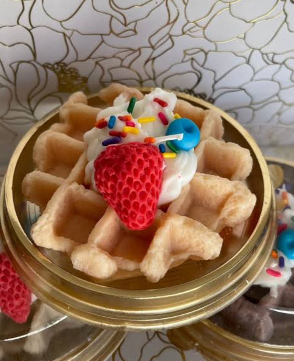 Scented Waffle Strawberry Candle - Image 2