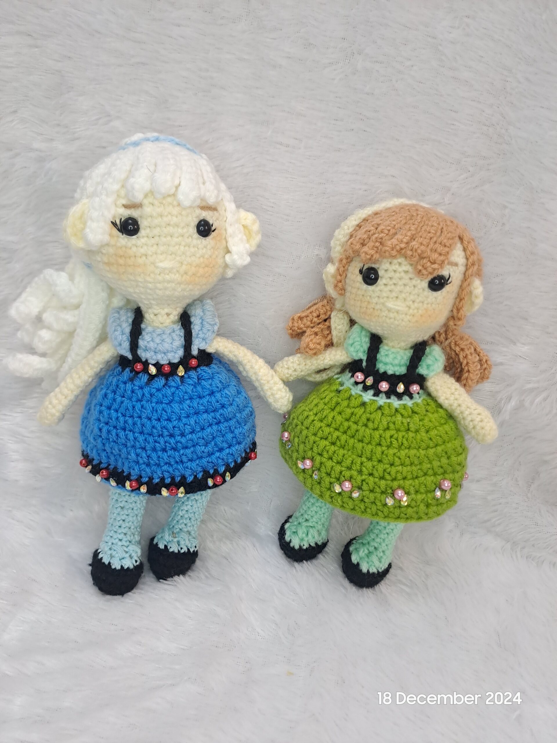 Crochet Disney frozen soft toy set / Crochet Elsa,Anna and Olaf snowman set - Image 5