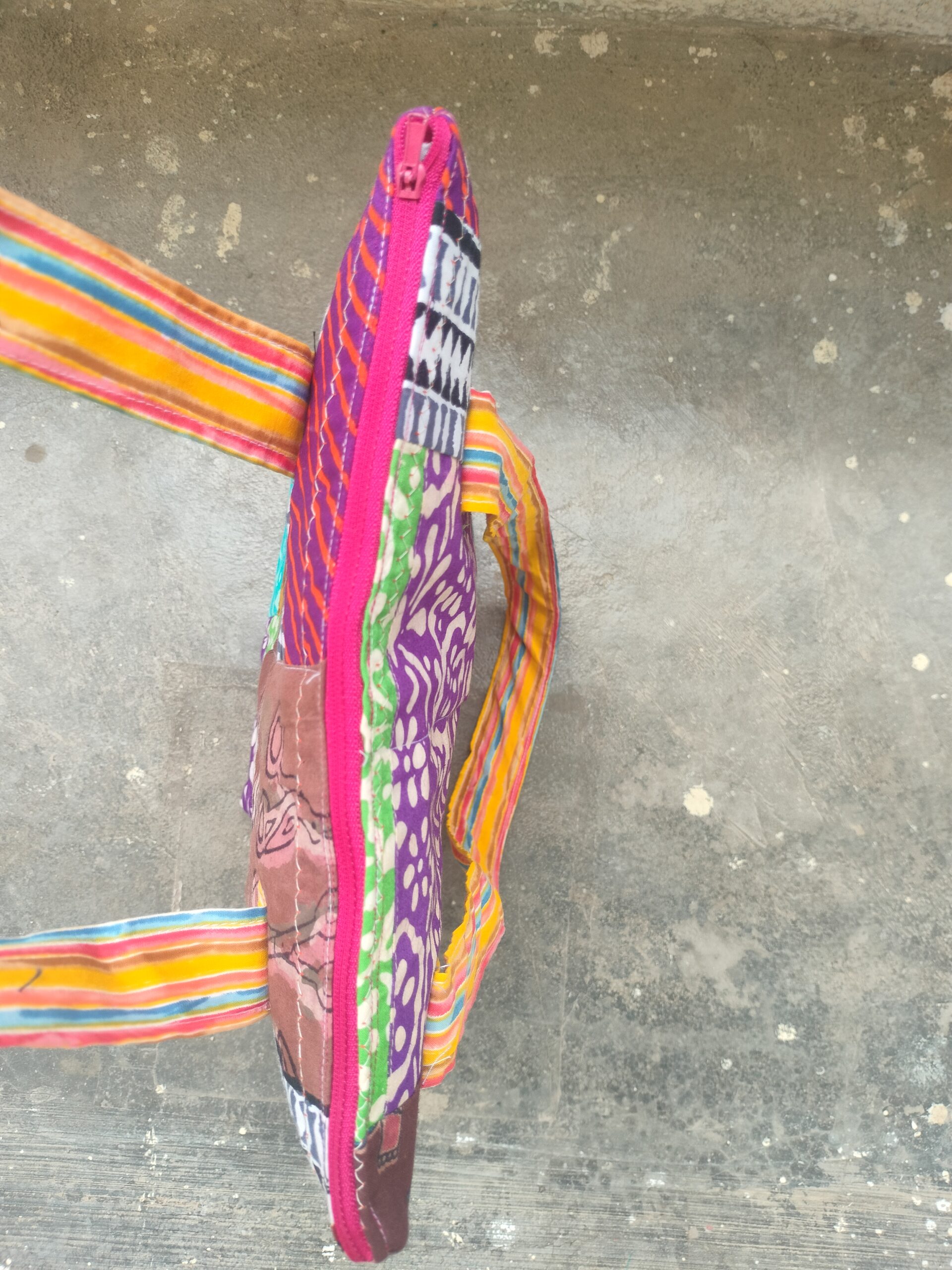 Handmade Patchwork tote Bag with zipper - Image 5