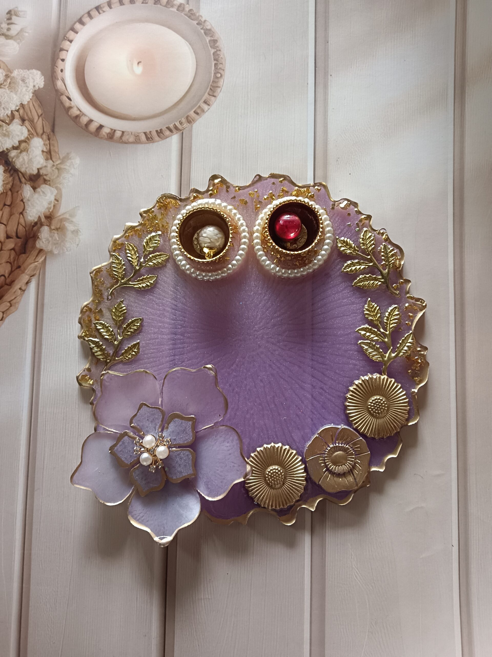 Festive Pooja Decorative Platter, Pooja thali, resin Pooja thali, decorative pooja platter, Resin Pooja Thali, Handmade Resin Pooja Thali, Decorative Resin Thali, Resin Art Pooja Thali, Festival Puja Resin Thali, Unique Resin Pooja Thali, Rakhi Pooja Thali, Rakhi with Puja thali, Rakhi Thali online