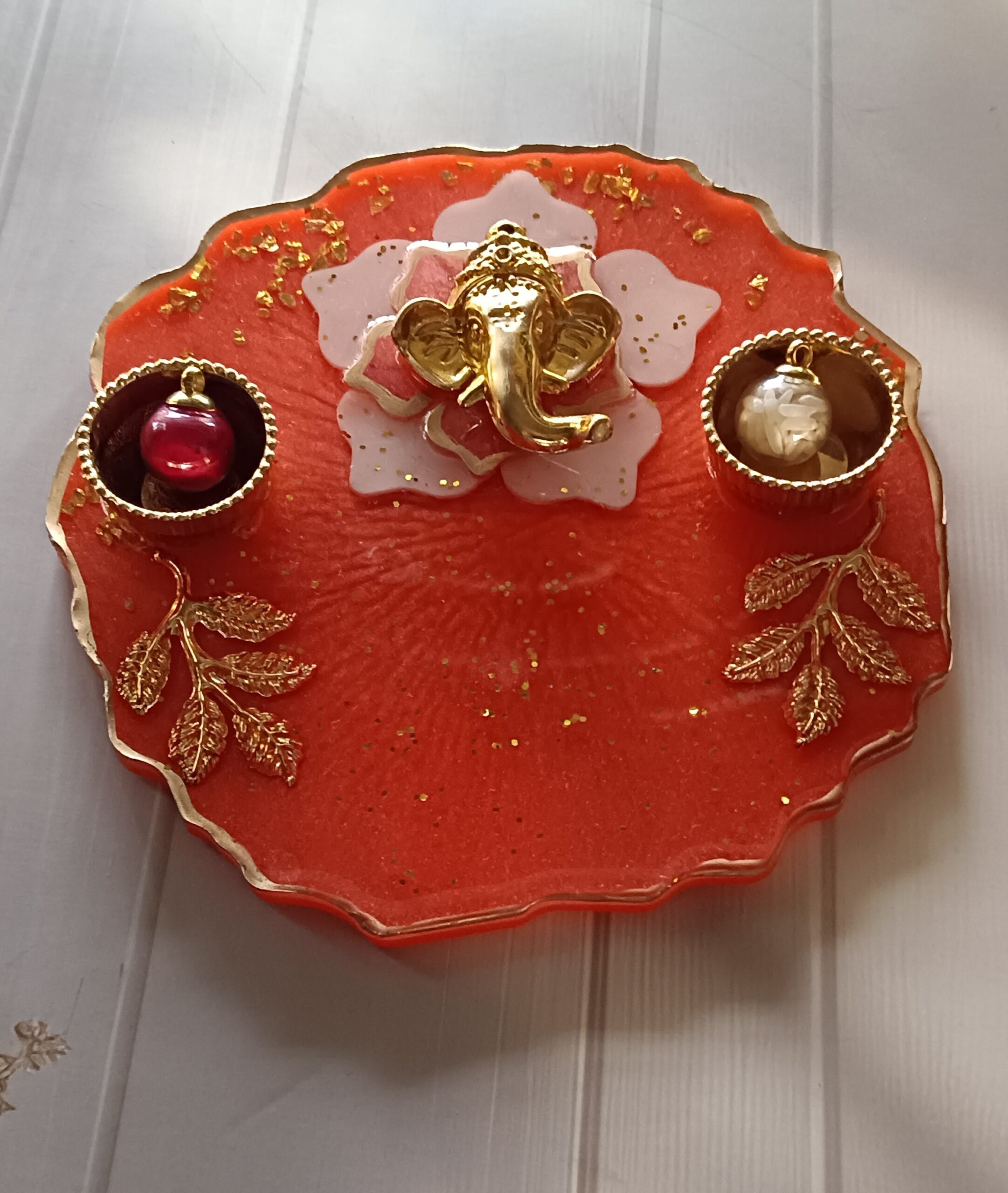 Festive Pooja Decorative Platter, Pooja thali, resin Pooja thali 6 inches, decorative pooja platter, Resin Pooja Thali, Handmade Resin Pooja Thali, Decorative Resin Thali, Resin Art Pooja Thali, Festival Puja Resin Thali, Unique Resin Pooja Thali, Rakhi Pooja Thali, Rakhi with Puja thali, Rakhi Thali online