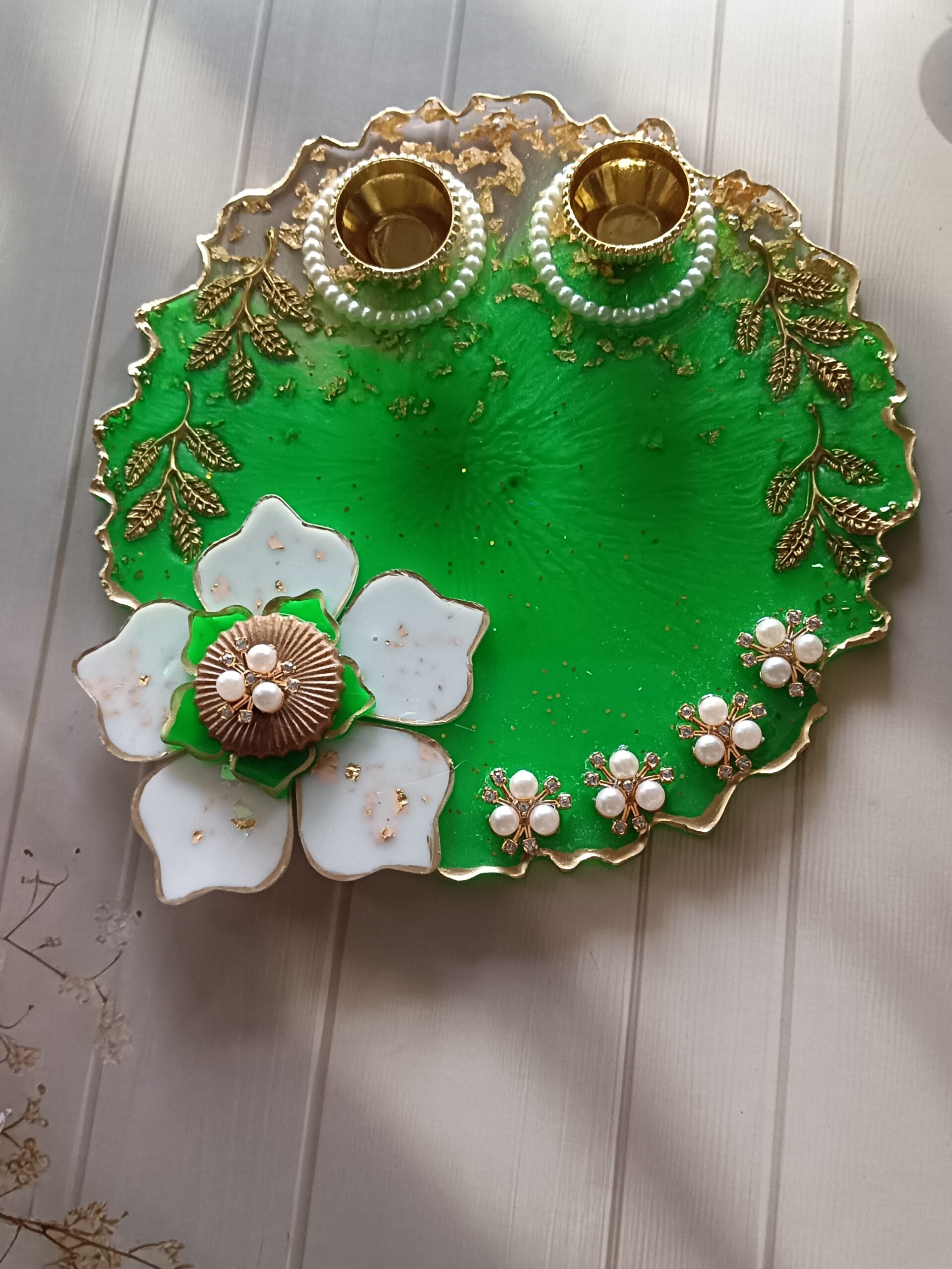 Festive Pooja Decorative Platter, 8 inches Pooja thali, resin Pooja thali, decorative pooja platter, Resin Pooja Thali, Handmade Resin Pooja Thali, Decorative Resin Thali, Resin Art Pooja Thali, Festival Puja Resin Thali, Unique Resin Pooja Thali, Rakhi Pooja Thali, Rakhi with Puja thali, Rakhi Thali online - Image 2