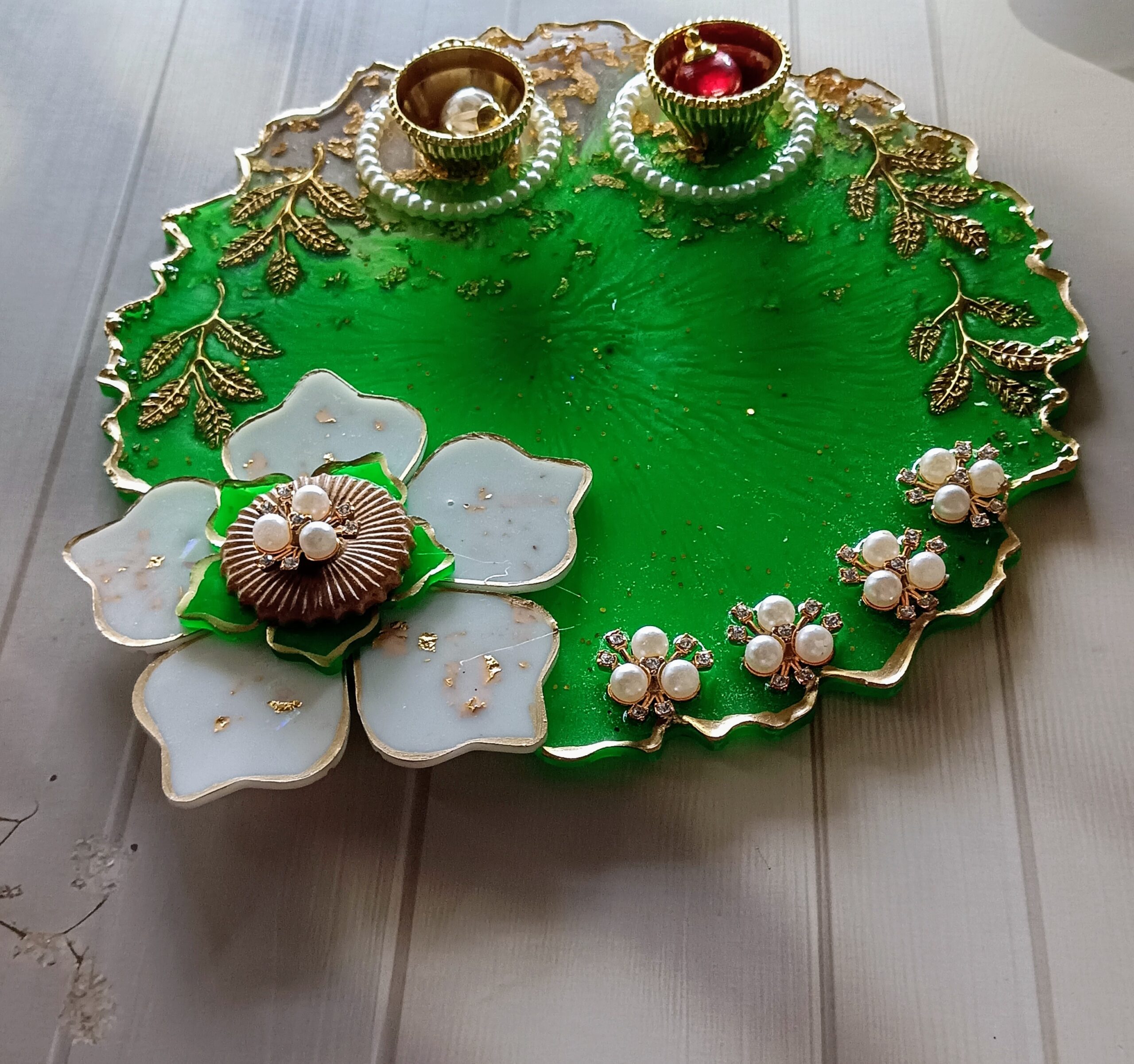 Festive Pooja Decorative Platter, 8 inches Pooja thali, resin Pooja thali, decorative pooja platter, Resin Pooja Thali, Handmade Resin Pooja Thali, Decorative Resin Thali, Resin Art Pooja Thali, Festival Puja Resin Thali, Unique Resin Pooja Thali, Rakhi Pooja Thali, Rakhi with Puja thali, Rakhi Thali online