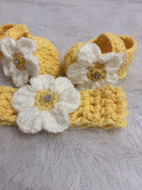 Crochet baby girl shoes and headband set | Newborn Baby Girl Shoes | Toddler Girls Cute Shoes - Image 2