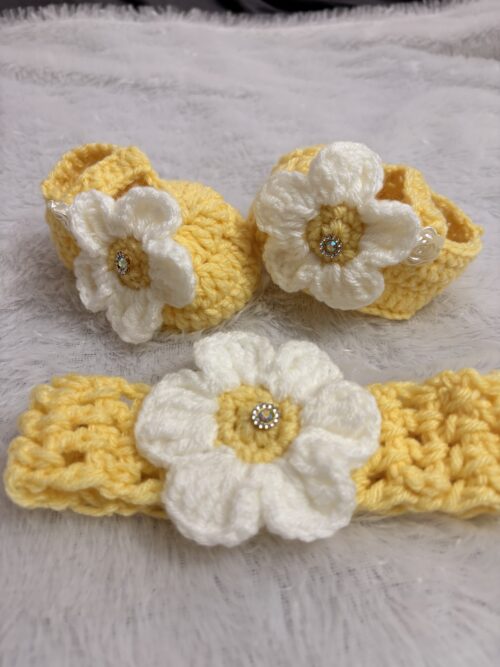 Crochet baby girl shoes and headband set | Newborn Baby Girl Shoes | Toddler Girls Cute Shoes