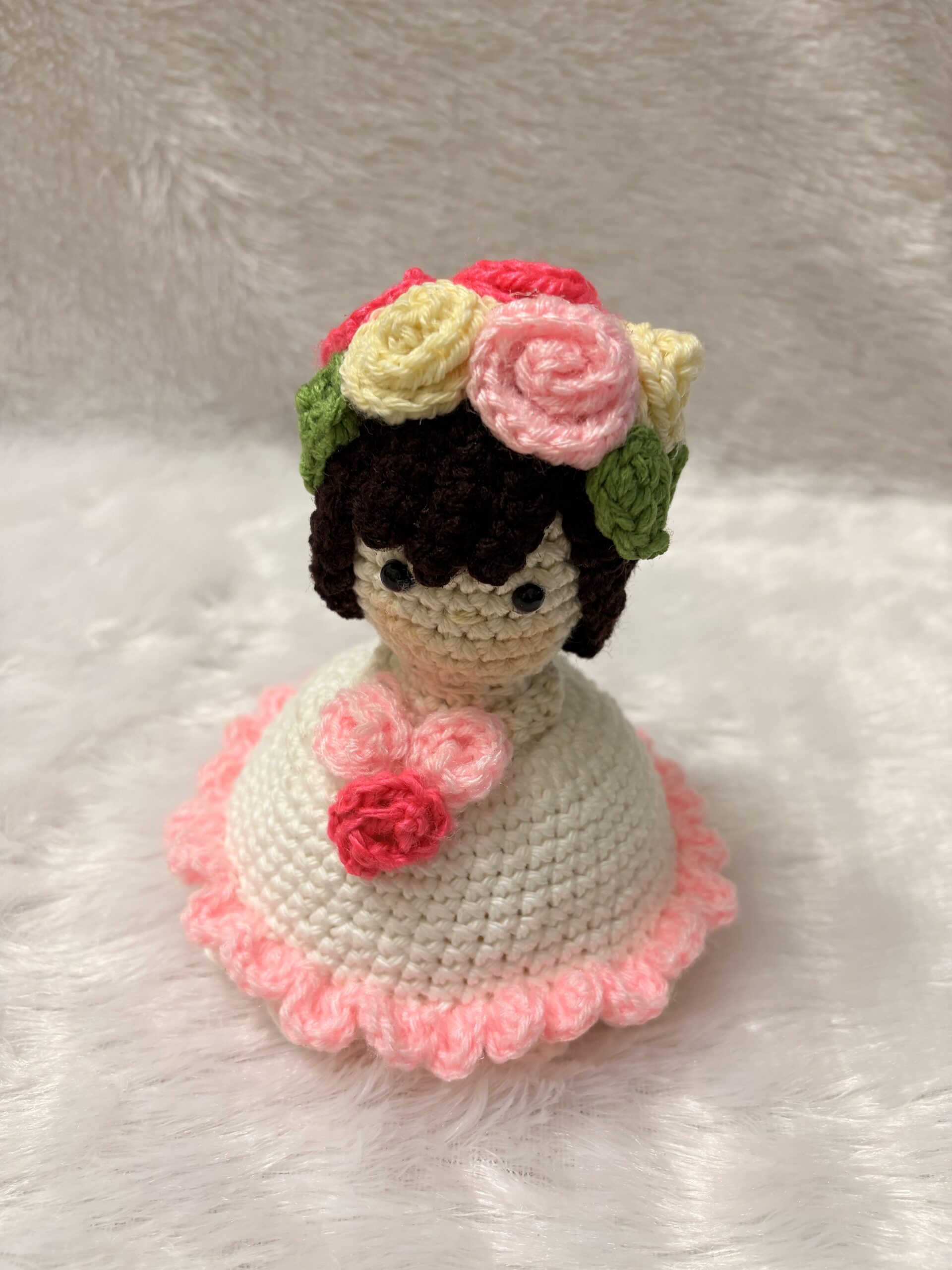 Crochet reversible doll bouquet/ unique gift ideas/ Everlasting bouquet with doll - Image 3