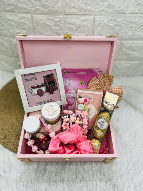 Premium leather trunk Raksha Bandhan Hamper for Brother | Sister | Bhaiya-bhabhi | Kids | Rakhi Gift Hamper | Love Rakhi Hamper | Rakhi Gift Box - Image 9