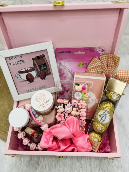 Premium leather trunk Raksha Bandhan Hamper for Brother | Sister | Bhaiya-bhabhi | Kids | Rakhi Gift Hamper | Love Rakhi Hamper | Rakhi Gift Box - Image 10