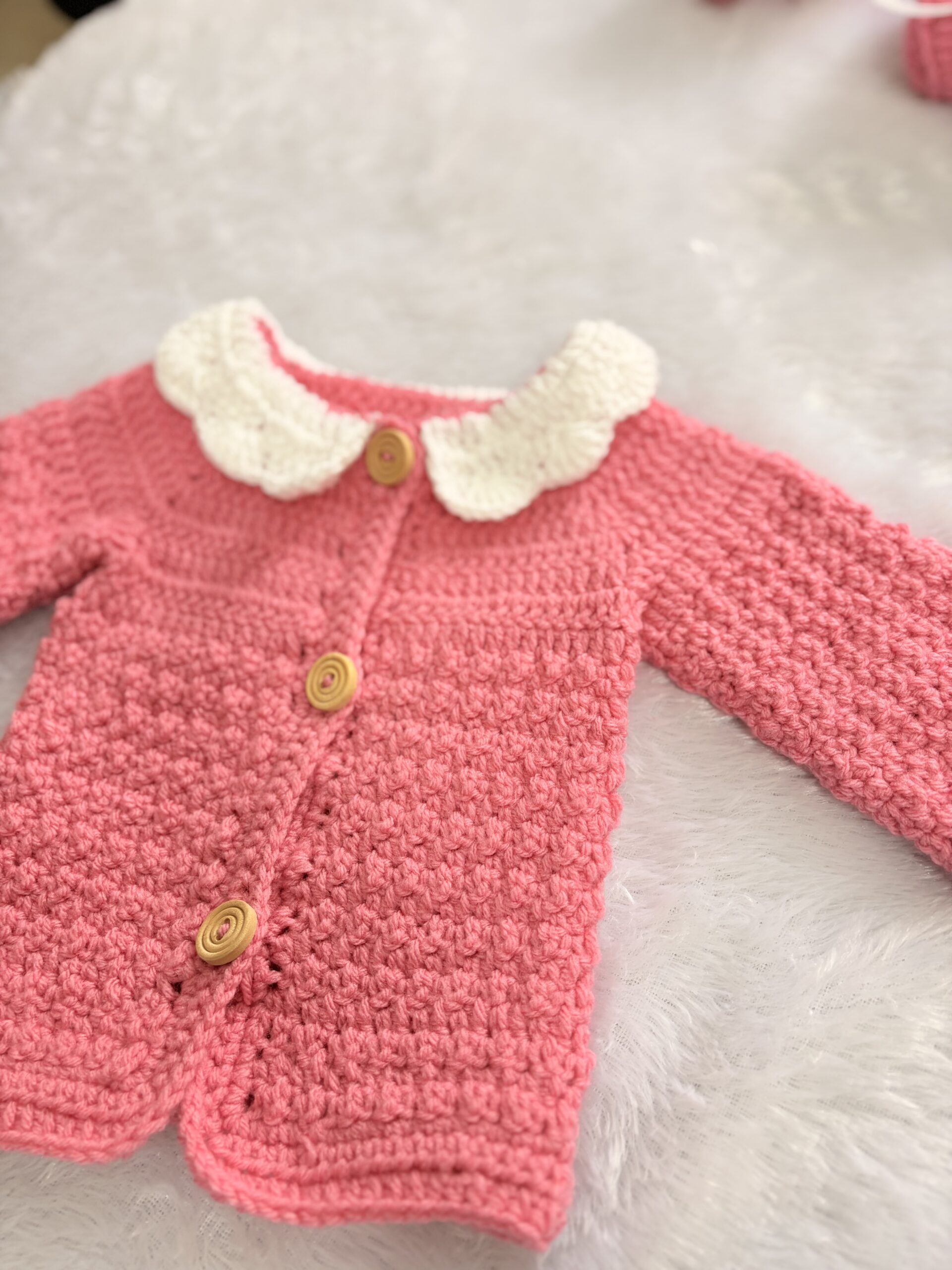Crochet baby girl sweater, shoes and beanie set - Image 3