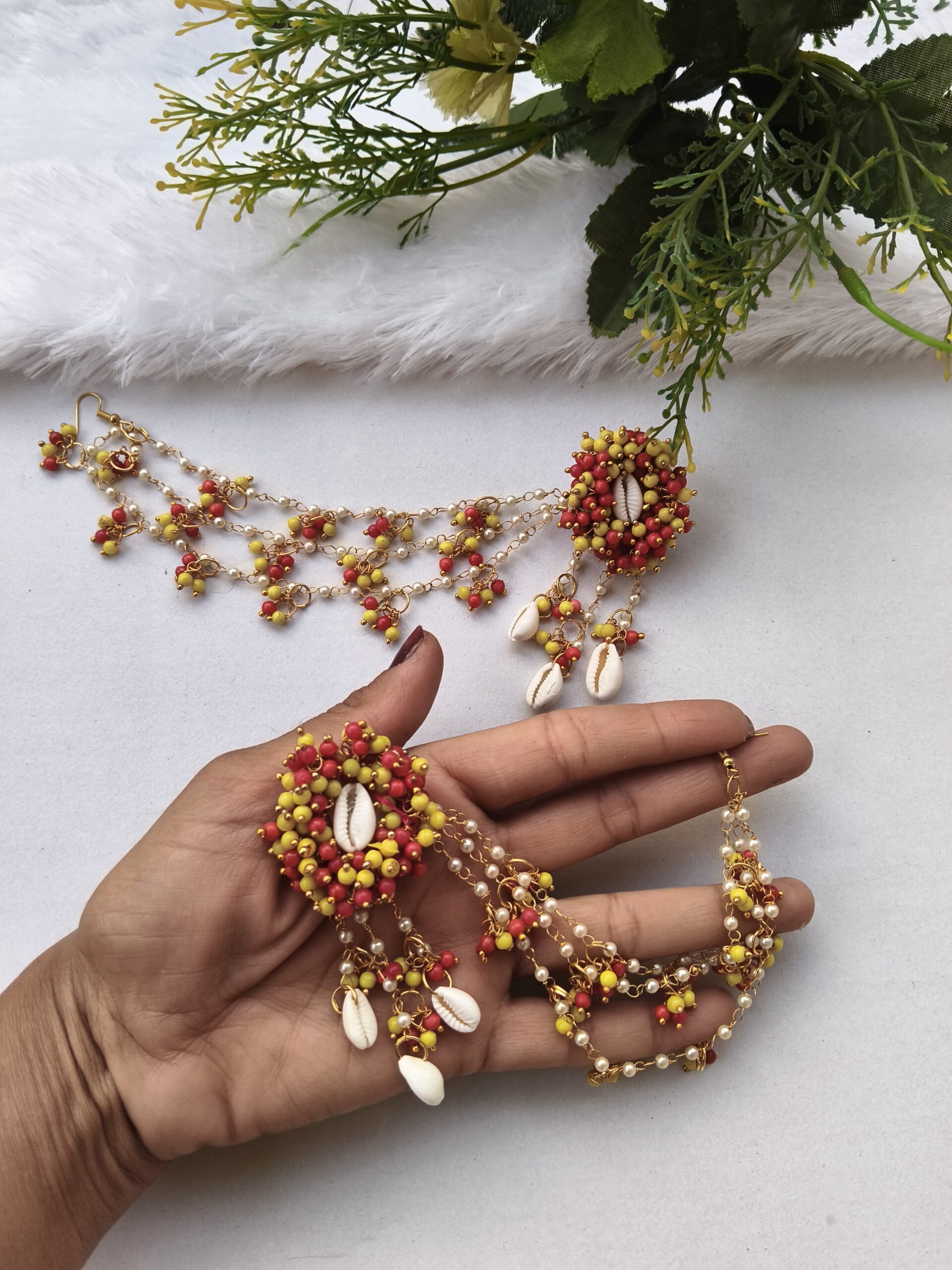Handmade Surajmukhi haldi set in red yellow pearls with shells - Image 2