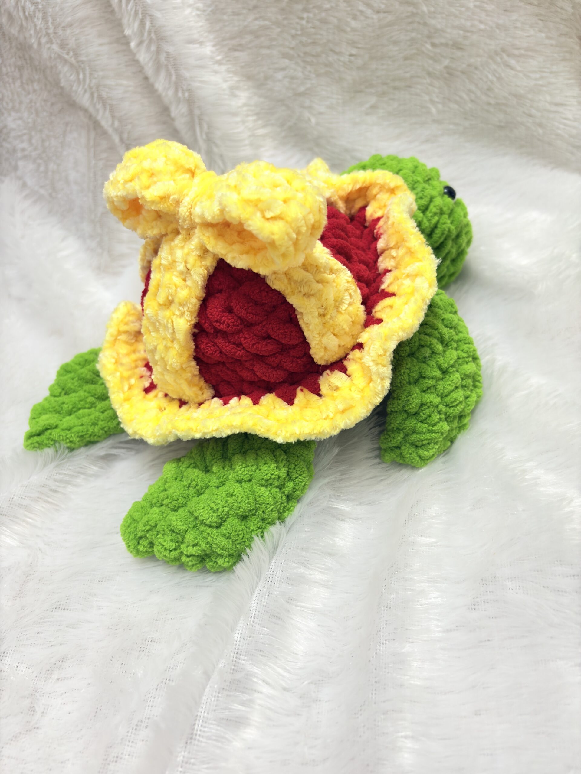 Crochet Christmas Turtle – Handmade, Festive & Adorable Soft Toy for Kids - Image 3